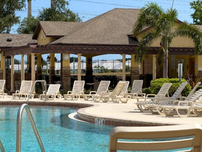 Building Photo - 3 bedroom, 2 bathroom townhome in Sonesta ...