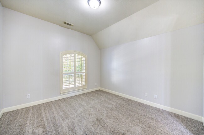 Building Photo - 9230 Hernshead Ln