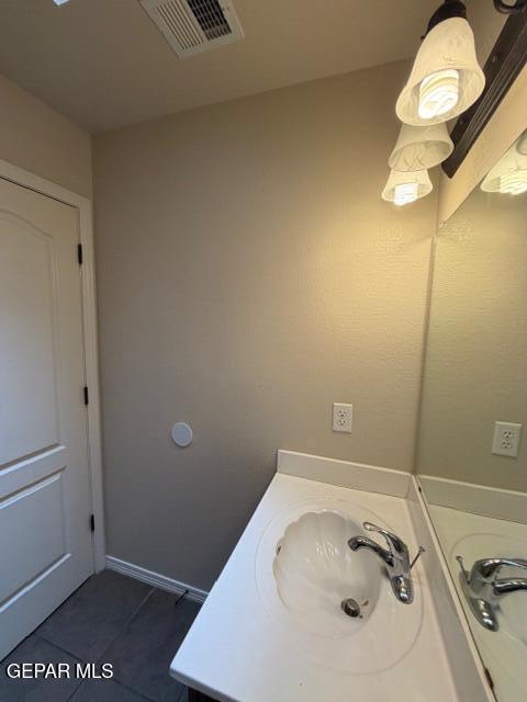 Building Photo - 4652 Lorenzo Ponce Dr