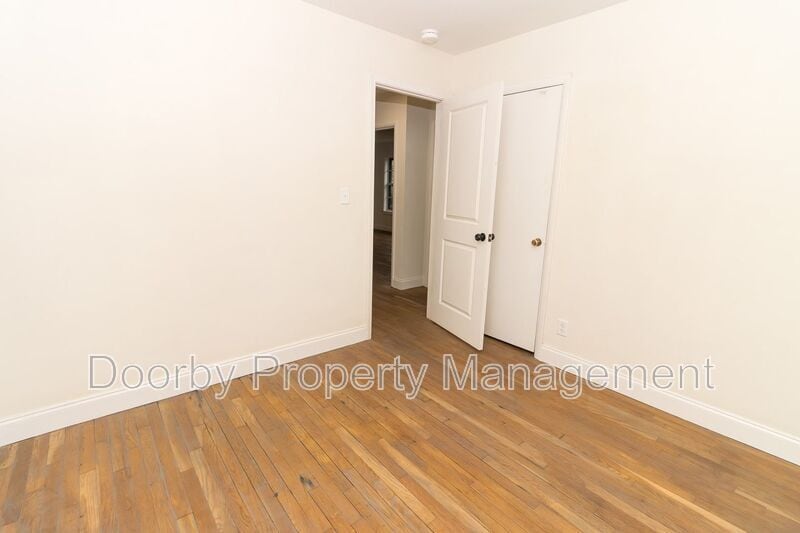 Building Photo - 908 Wheeler Ave