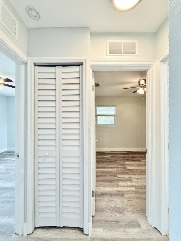 Building Photo - 9401 88th Way N