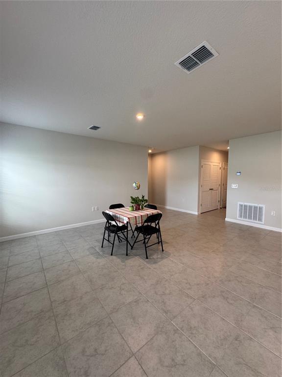 Building Photo - 1353 Tank Trl