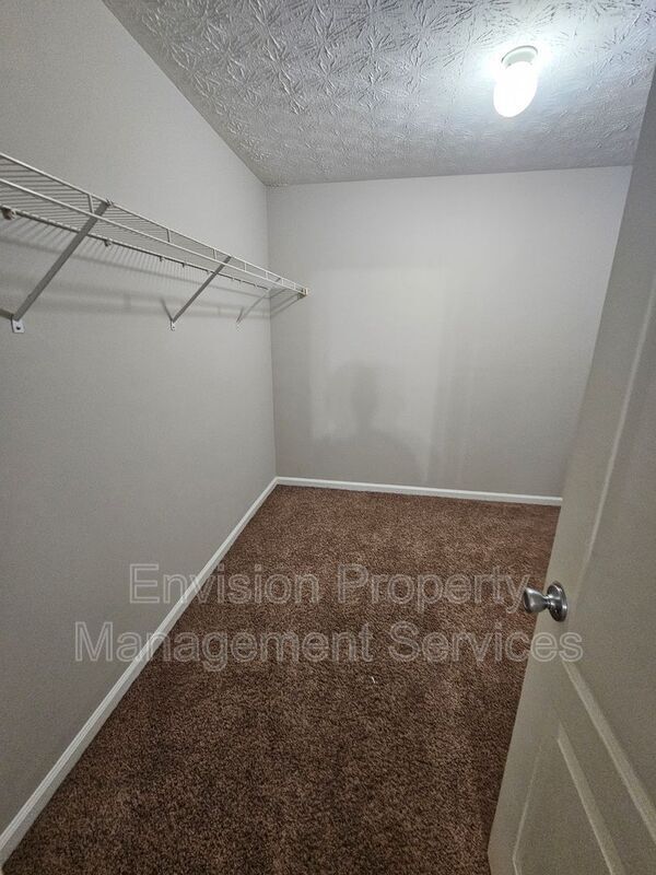 Building Photo - 1556 Arbor Pl Dr