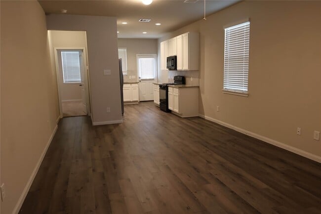 Building Photo - 14083 Lake Trout Dr