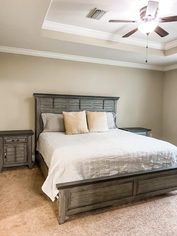 Building Photo - 2410 Salamanca St