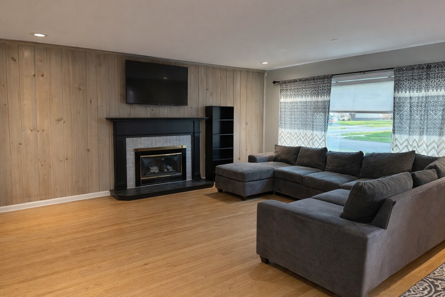 Building Photo - 418 Hurstbourne Rd