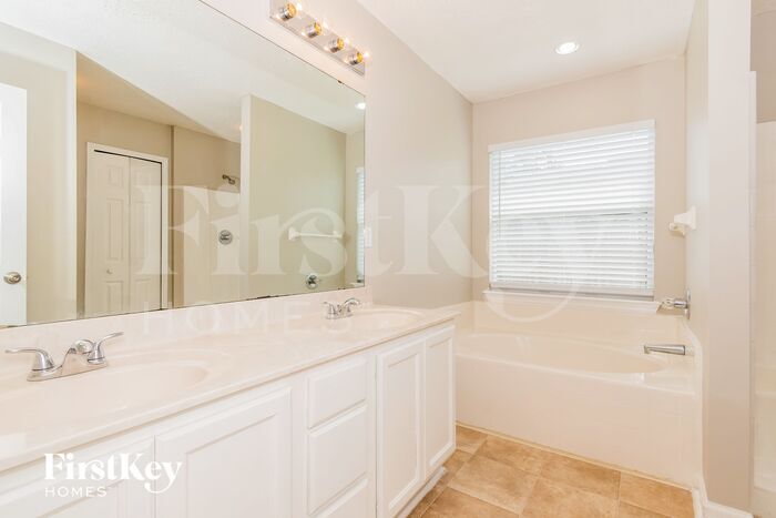 Building Photo - 6935 Pleasure Way