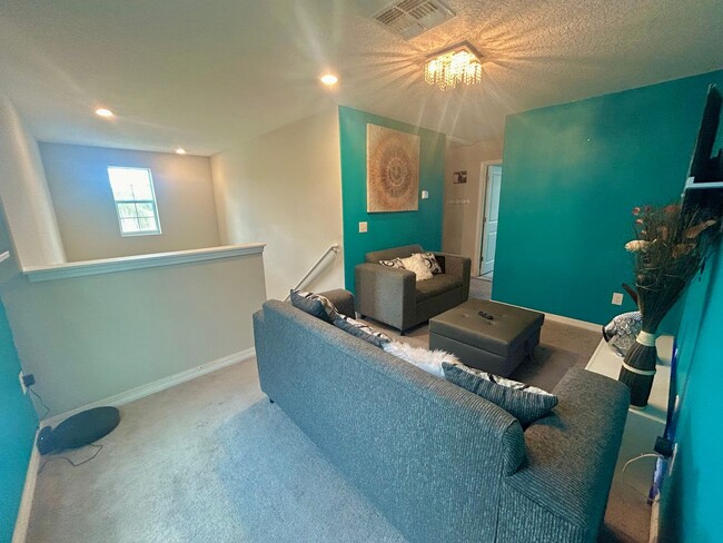 Building Photo - 17345 White Mangrove Dr