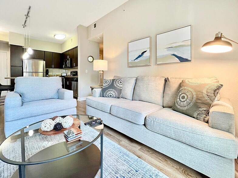 Building Photo - 4504 W Spruce St