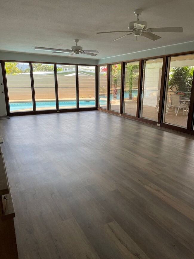 Building Photo - Aikahi Park