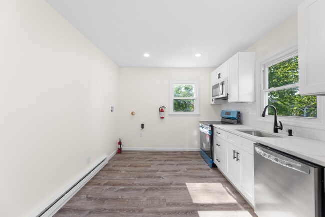 Building Photo - 9 Beacon Terrace