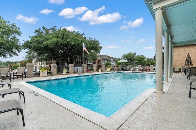 Building Photo - 15920 Archwood Ln