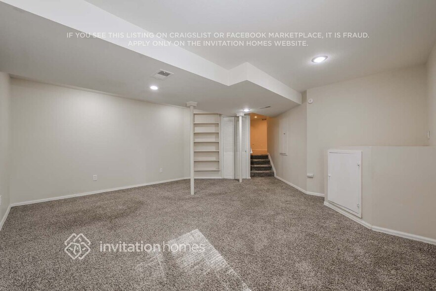 Building Photo - 1572 Beacon Hill Dr