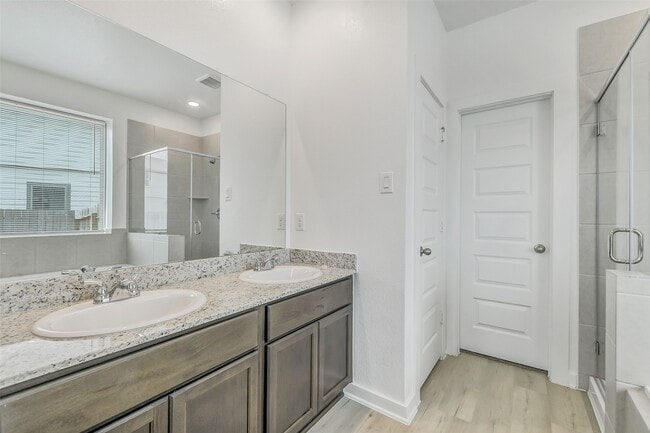 Building Photo - 2734 Pheasant Hl Ct