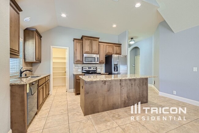 Building Photo - 5453 Red Rose Trail