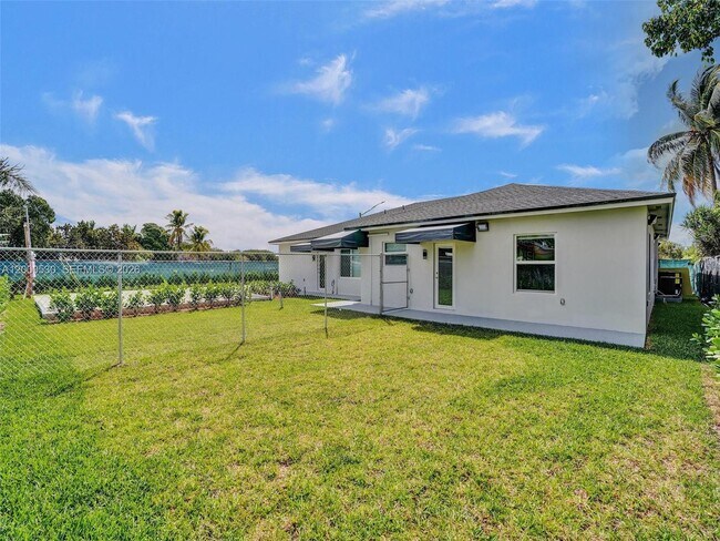 Building Photo - 14519 SW 272nd St