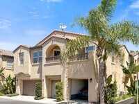 Building Photo - Charming 2BR/2BA Corner Unit in Otay Ranch!