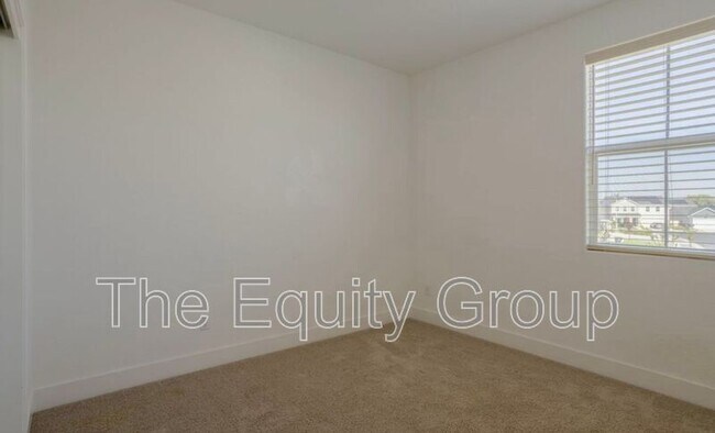 Building Photo - 145 E Taylor Ave