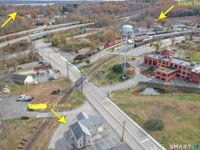 Building Photo - 3 Main St