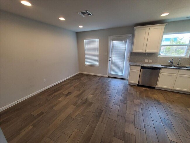 Building Photo - San Marcos 3-Bedroom Home Available for Lease