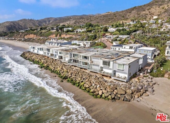 Building Photo - 11770 Pacific Coast Hwy