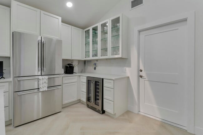 Building Photo - 13760 Sand Crane Dr