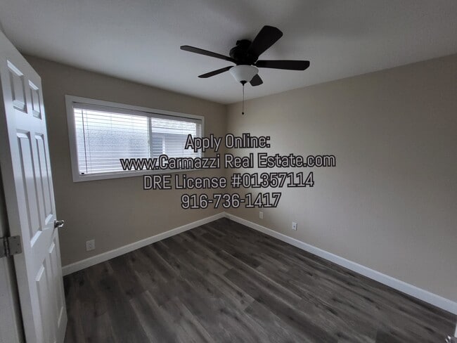 Building Photo - 1319 Palomar Cir