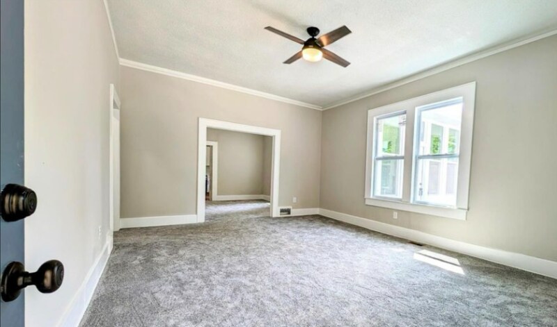 Building Photo - 113 Brawley St