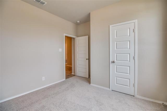 Building Photo - 924 Billups Dr