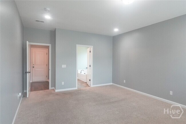Building Photo - 70 Hazen Dr