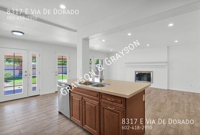 Building Photo - 8317 E Vía De Dorado