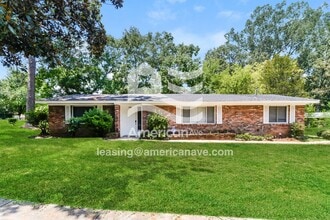 Building Photo - 1884 Hill Hedge Dr