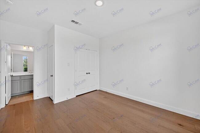 Building Photo - 3717 Island Vista Dr