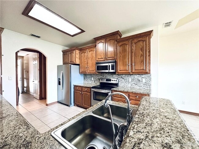 Building Photo - 3909 Country Meadows Dr