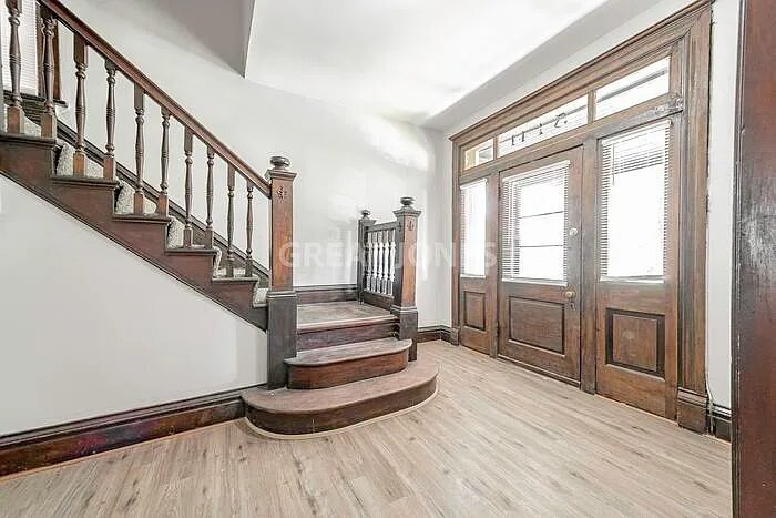 Building Photo - 5441 Enright Ave