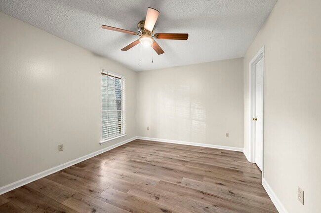 Building Photo - 5379-117 Rosedown Ct