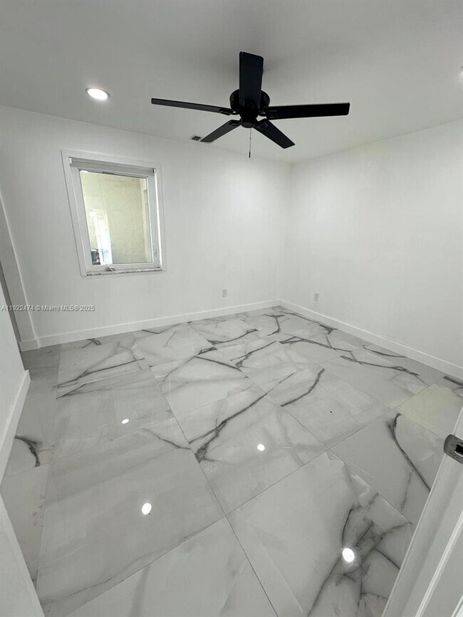 Building Photo - 26045 SW 131st Ct