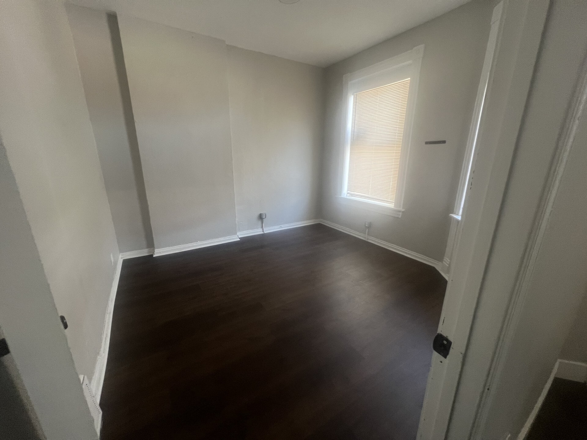 1 bedroom - 3016 California Ave
