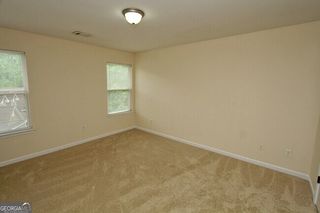 Building Photo - 728 Castle Top Ct SE