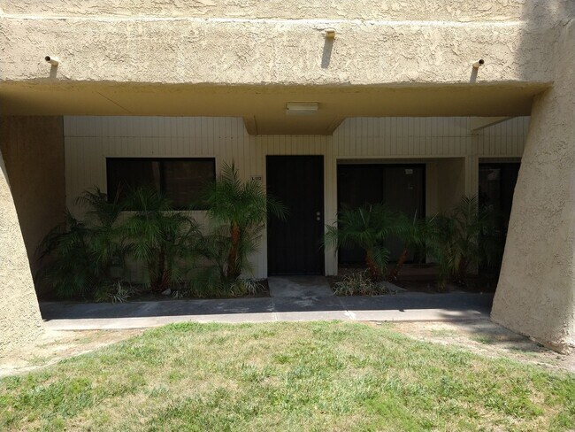 Primary Photo - Downstairs Palm Springs Villas II condo