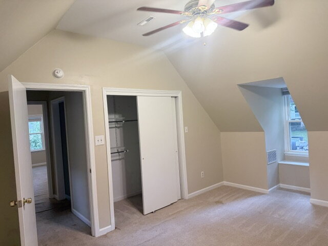 Building Photo - Spacious Cape in Woodlake Available Immediately