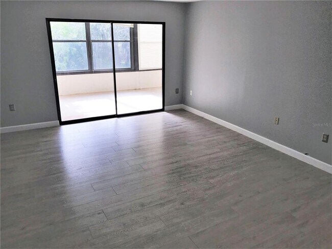 Building Photo - 283 Sherwood Dr