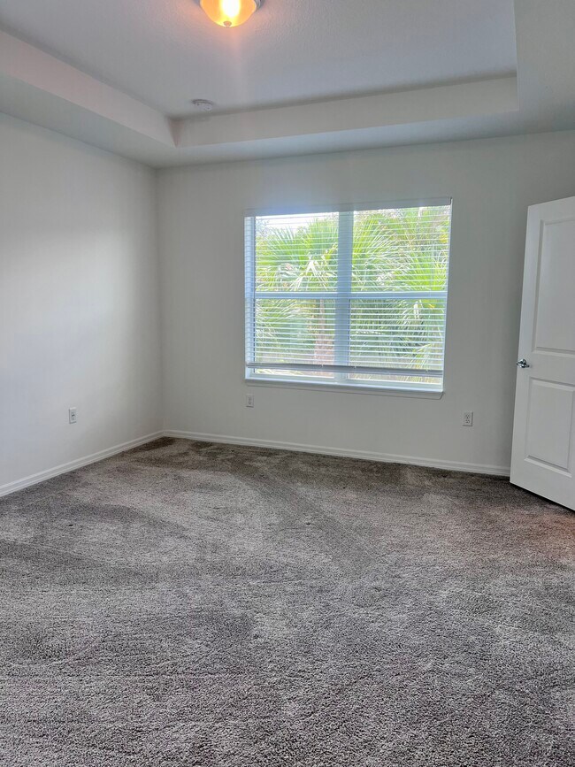 Building Photo - 6125 Planta Ln