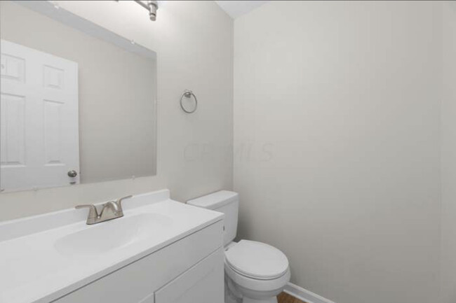 Building Photo - 2194 Rotunda Dr