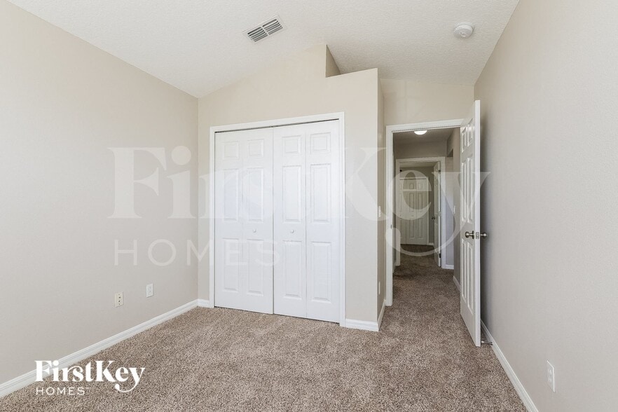 Building Photo - 745 Troon Cir