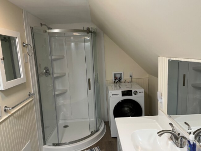 Building Photo - 12 Old Georges Mill Rd