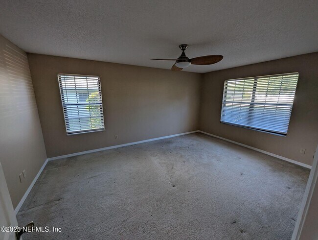Building Photo - 741 Medina Ave