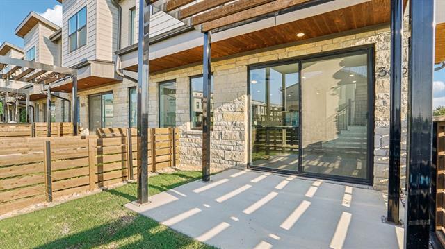 Building Photo - 3661 Rosemont Dr