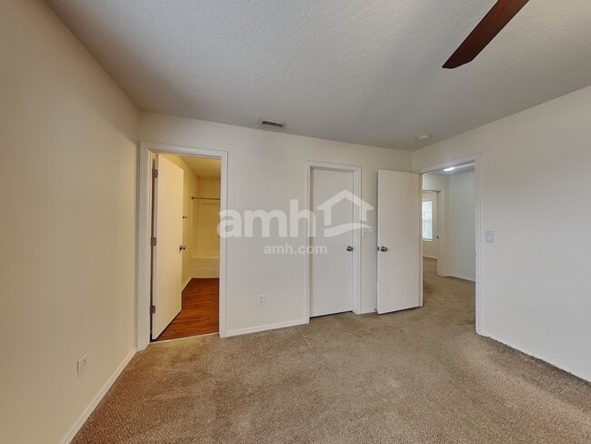 Building Photo - 6651 S Acacia Ave