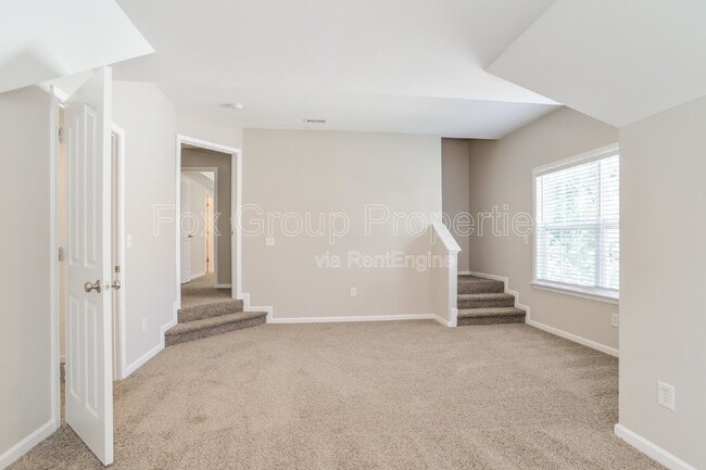 Building Photo - 7356 Sedgebrook Dr W